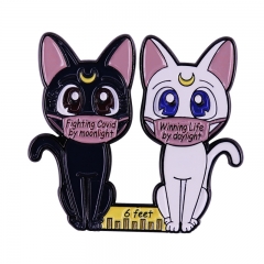 黑猫露娜和白猫亚提密斯胸针可爱猫咪戴口罩提醒徽章