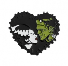 恐怖科幻电影科学怪人的新娘胸针黑色心形爱情徽章一件代发