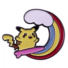 皮卡丘在彩虹上冲浪卡通胸针可爱日系动漫宠物小精灵金属徽章领针