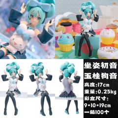 玉桂狗 大耳狗初音未来miku 坐姿 压泡面，高度17cm，重量0.25kg，彩盒尺寸9X10X19cm，一箱100个